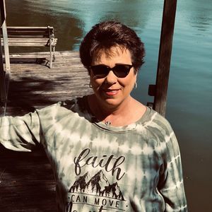 Meet your Posher, Cindy